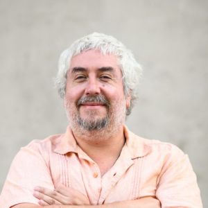 Dr. Jorge Varela