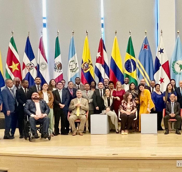 Comisión de Educación y Ciencias del Parlamento Latinoamericano en Panamá.